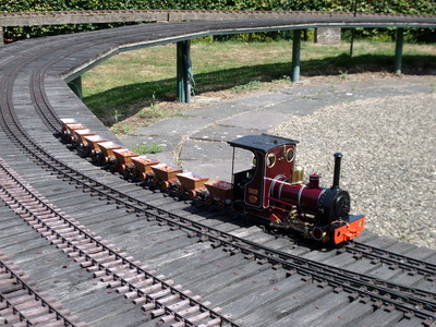 16mm narrow gauge hauling tipper trucks