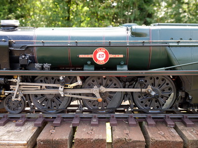 Fine valve gear detail - Merchant Navy