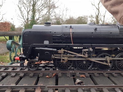 BR 9F on shed